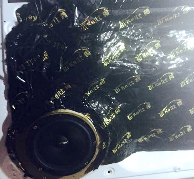 適合自己愛的 車改坊汽車影音連鎖奧迪A4L改裝