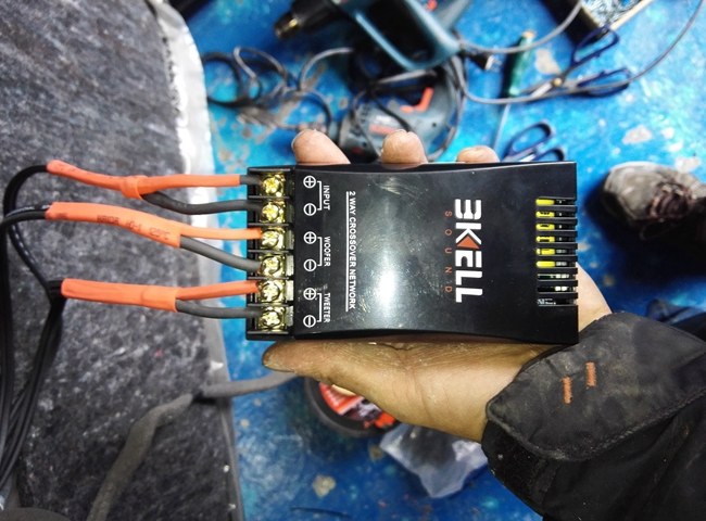 就這樣干脆漂亮 車改坊汽車影音連鎖比亞迪速銳