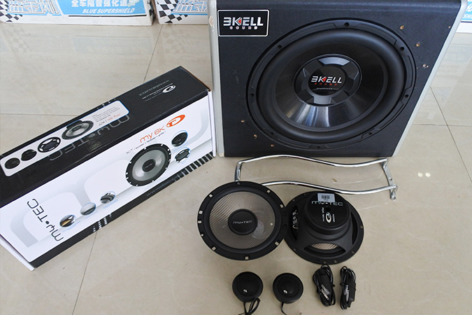 還是這個經典組合，大眾朗逸改裝TEC MY6K+霸克C10.3超低音，2.1小炸機系統