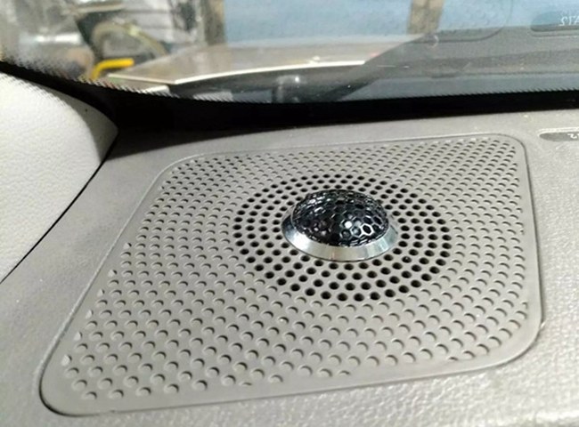 小改怡情 車改坊汽車影音連鎖五菱榮光改裝美國