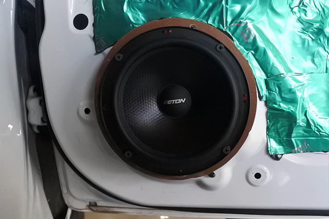 五菱宏光S1改裝先鋒DEH-80PRS專業汽車音響CD主機搭配德國伊頓POW172.2，聽人聲音樂的極品
