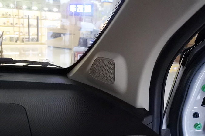 五菱宏光S1改裝先鋒DEH-80PRS專業汽車音響CD主機搭配德國伊頓POW172.2，聽人聲音樂的極品