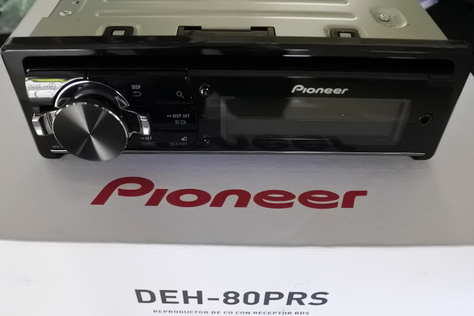 五菱宏光S1改裝先鋒DEH-80PRS專業汽車音響CD主機搭配德國伊頓POW172.2，聽人聲音樂的極品
