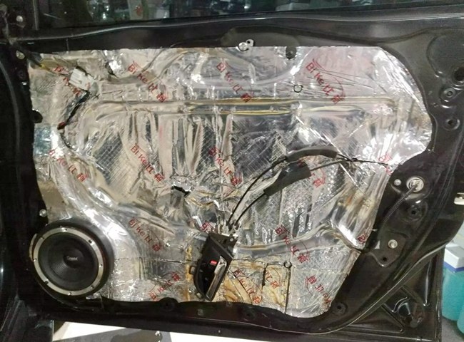 你會選擇誰？ 車改坊汽車影音連鎖本田CRV改裝斯