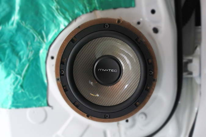 豐田致炫無損換裝意大利TEC MY6K兩分頻套裝喇叭+霸克CX650同軸喇叭