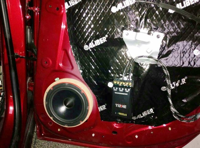 燦爛音樂季 車改坊汽車影音連鎖別克威朗改裝美