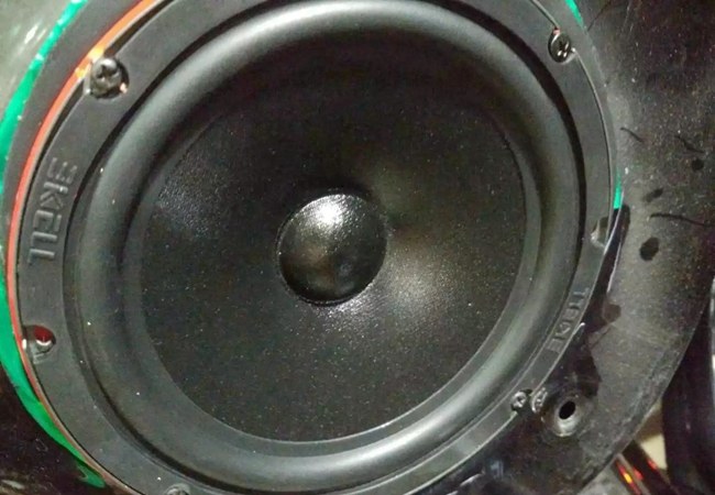 為音樂拼一把 新疆車佳坊大眾帕薩特改裝TEC和霸