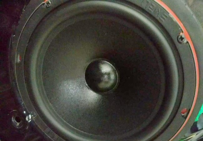 為音樂拼一把 新疆車佳坊大眾帕薩特改裝TEC和霸