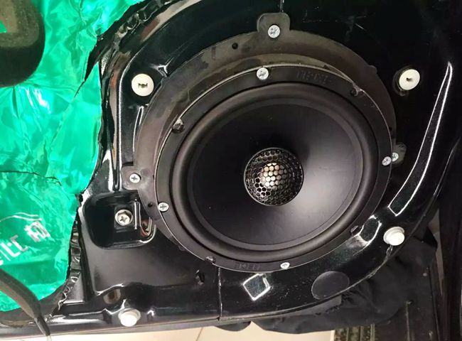 私人音樂廳 志高音響哈弗H6改裝美國霸克汽車音