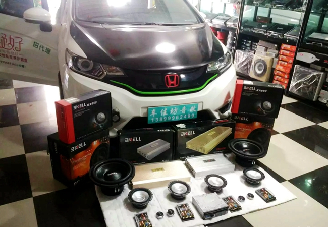 快上車有音樂！新疆車佳坊本田飛度改裝美國霸