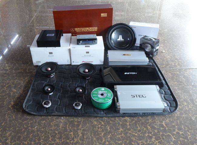 昆明魔音車坊福特翼博改裝Hybrid Audio、ETON和霸克