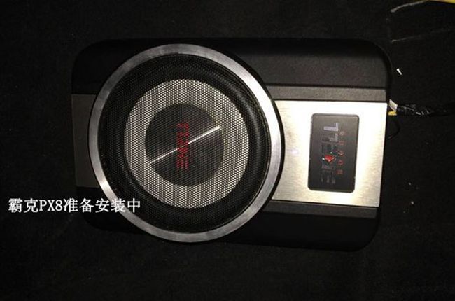 理想模樣 大連蘋果唱響高爾夫6改裝美國霸克汽車