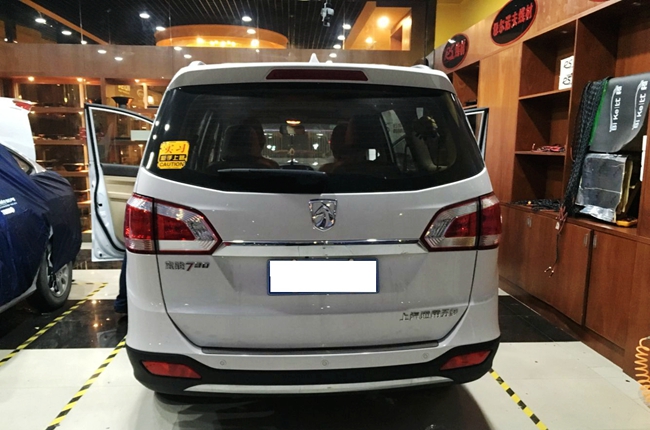 如何讓旅途愉快？ 車改坊汽車影音連鎖寶駿730改