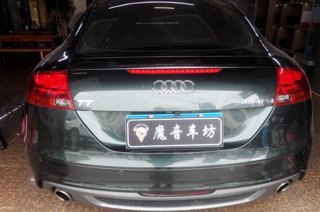 細致入微 昆明魔音車坊奧迪TT改裝ETON和霸克汽車