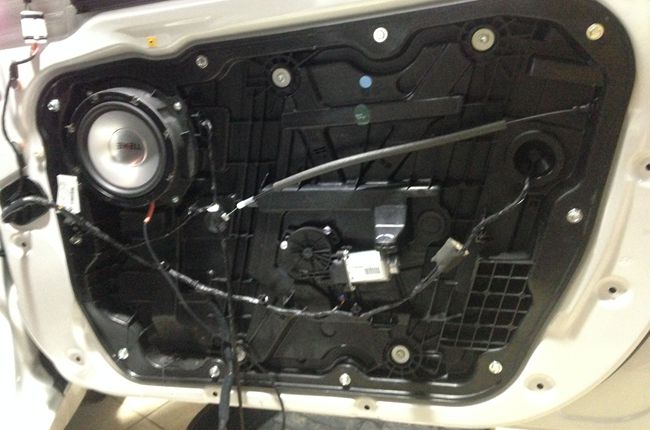 余音裊裊 “車改坊”汽車影音連鎖 現代名圖改裝