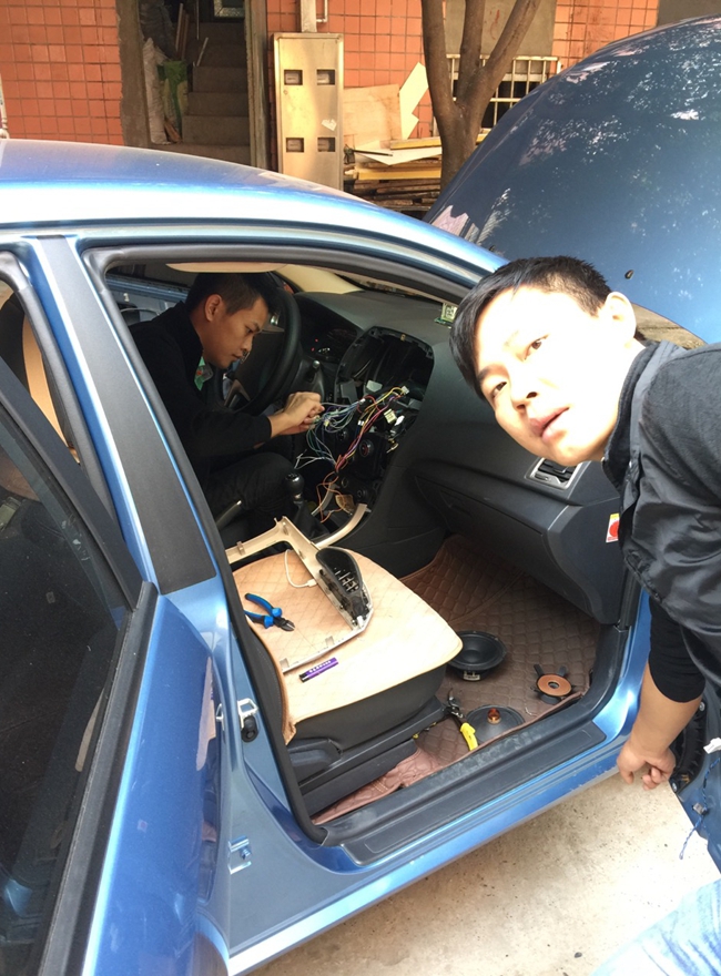 人靠衣裝，車靠音裝 南充大玩具比亞迪L3改裝霸