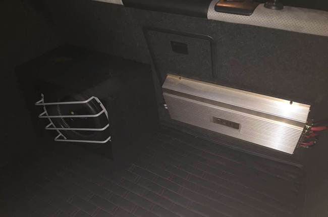 音樂之友 車改坊（哈爾濱店）斯柯達明銳改裝德