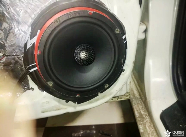 音效輕巧轉身 新疆車佳坊長安逸動改裝美國霸克