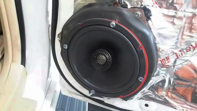 開啟音樂新征程 新疆車佳坊豐田霸道改裝TEC和霸