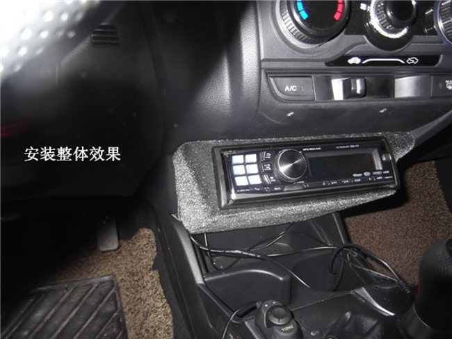 一睹簡改的震撼 大連蘋果唱響本田飛度改裝美國