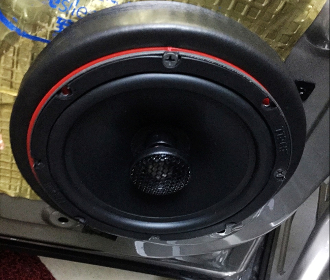 重聲煥發新光彩 新疆車佳坊眾泰T600改裝美國霸克