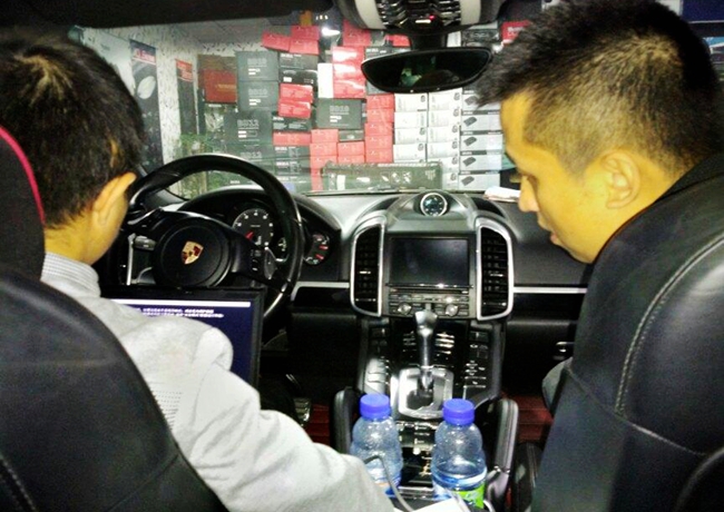 音樂如期而至 新疆車佳坊保時捷卡宴改裝斯派朗