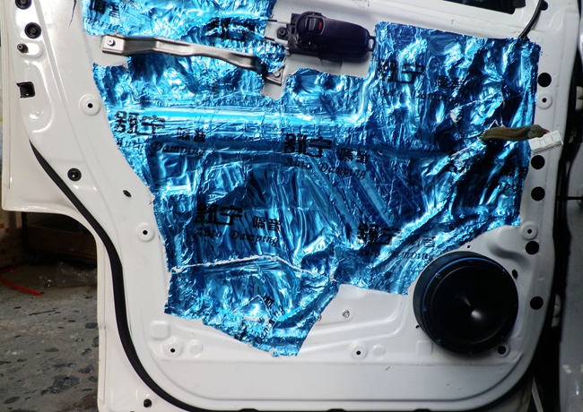 如沐新聲 臺山車龍日產NV200改裝美國霸克汽車音