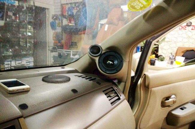 炫彩魔音 新疆車佳坊日產騏達改裝ETON和斯派朗（