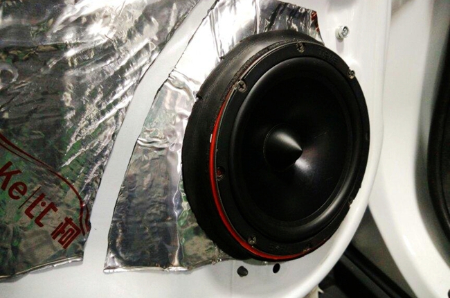 戀音情結 新疆車佳坊大眾速騰改裝霸克和斯派朗
