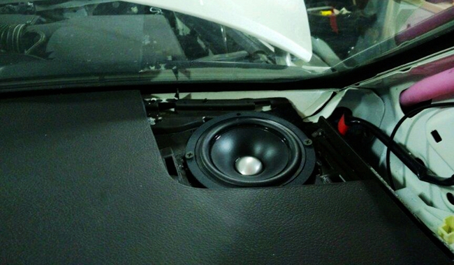 享音新攻略 新疆車佳坊中東版酷路澤改裝TEC、