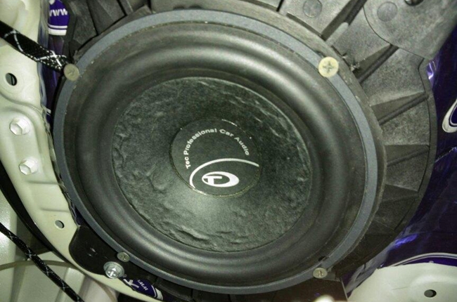 享音新攻略 新疆車佳坊中東版酷路澤改裝TEC、