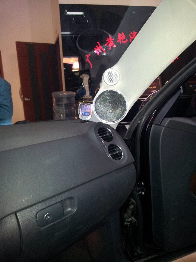 獨領汽車音樂風潮 番禺黃艷汽車影音館大眾途觀