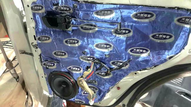 好音質夠出彩 新疆車佳坊三菱帕杰羅改裝ETON、霸