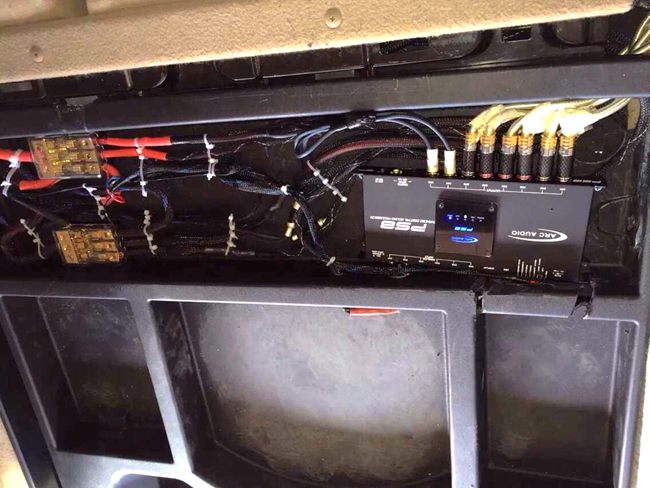 體驗至尊HIFI 呼市志高別克凱越旅行版改裝TEC、