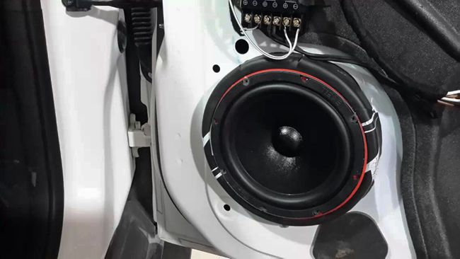 音效快速提升 新疆車佳坊福特福克斯改裝美國霸