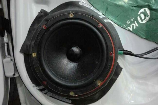 簡改新境界 新疆車佳坊哈弗H6改裝美國霸克音響