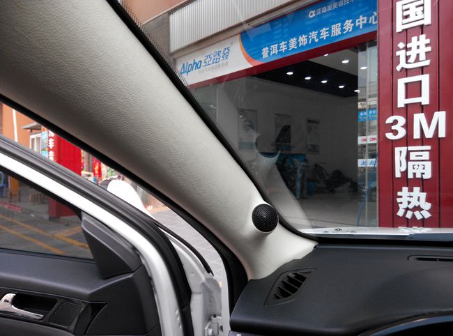 駕享音樂更精彩 普洱車美飾東風風神改裝ETON和霸