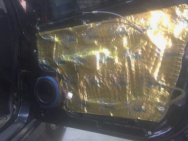 打造精彩汽車生活 景洪俊昌榮雙龍愛騰改裝美國