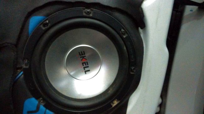 與好音質同行 周口大師起亞智跑改裝美國霸克音