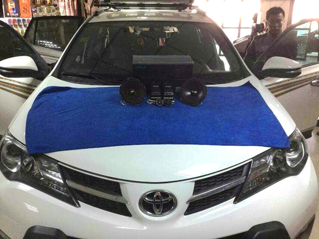 老將的魅力 新疆車佳坊豐田RAV4改裝霸克音響