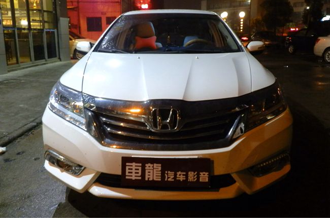 改裝技藝超群 臺山車龍本田凌派改裝美國霸克汽
