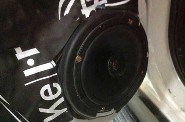 簡改音樂的精彩 新疆車佳坊陸風X8改裝美國霸克