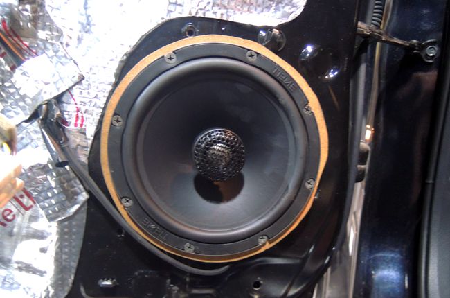 專情霸克的天籟 太原美聲日產天籟改裝美國霸克