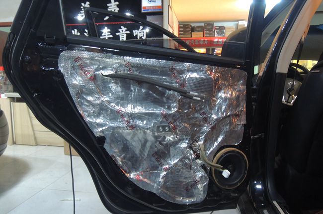 專情霸克的天籟 太原美聲日產天籟改裝美國霸克