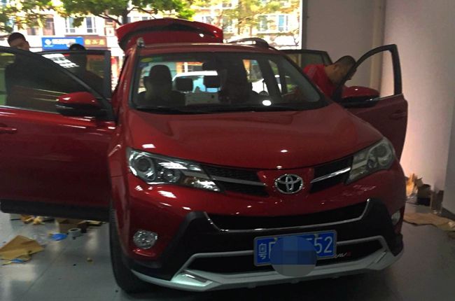 駕乘最享受 鹽步留聲機豐田RAV4改裝美國霸克音響