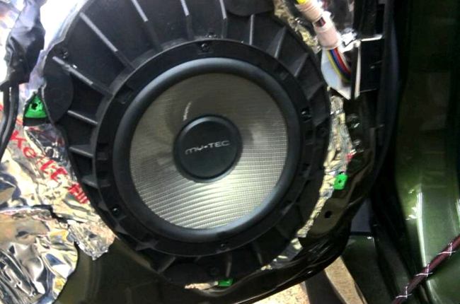 音樂的品味 新疆車佳坊豐田霸道改裝TEC和霸克音