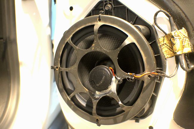 音樂新篇就此起航 上海音豪凱迪拉克音響改裝德