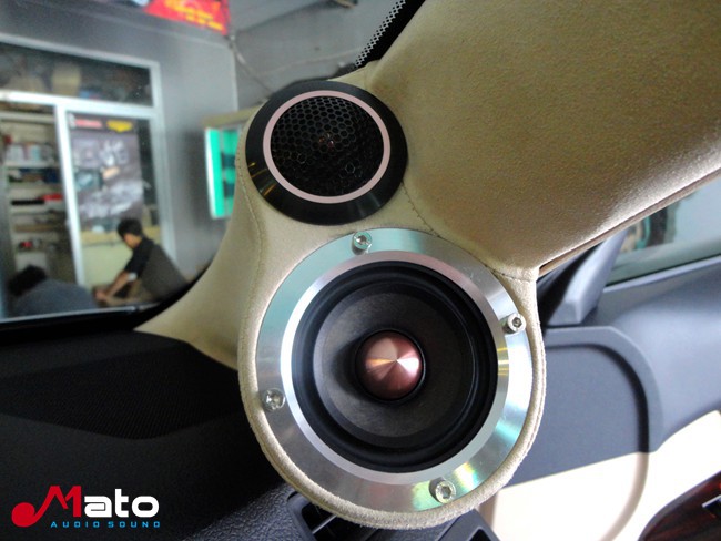 廈門音樂車坊豐田銳志改裝Hybrid Audio、TEC和ARC音響