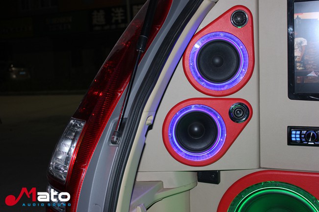 阜陽悅音本田CRV改裝美國霸克音響