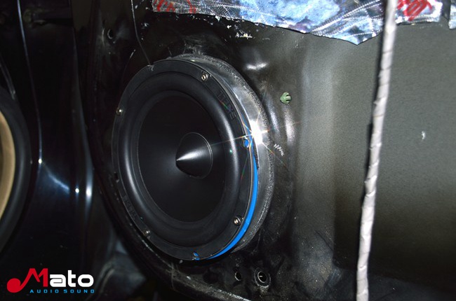 聽得見改變 汕頭飛龍本田雅閣改裝霸克和ETON音響